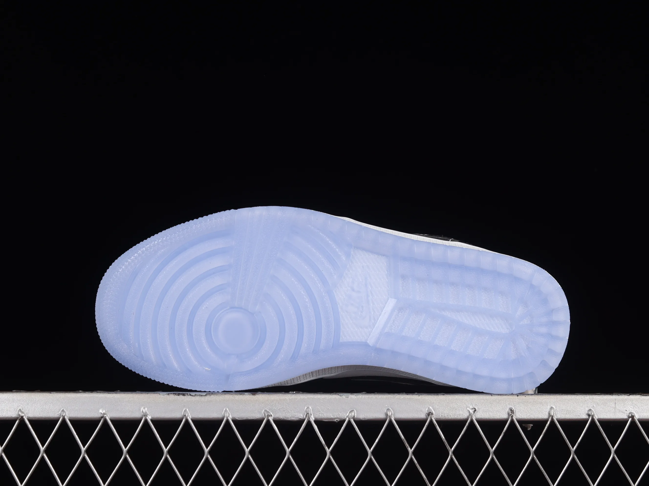 All categories Air Jordan Jordan series basketball shoes Air Jordan 1 Low Air Jordan 1 Low "Concord" AJ1 Joe 1 Concord black and white patent leather low-top basketball shoes DV1309-100